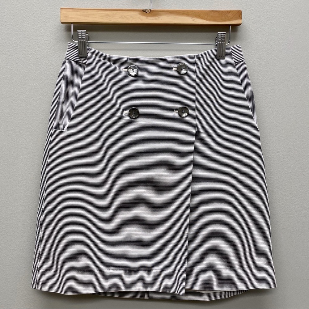 The Limited Wrap Front Sailor‎ Skirt Size 2 Blue White Textured Stripes Pockets